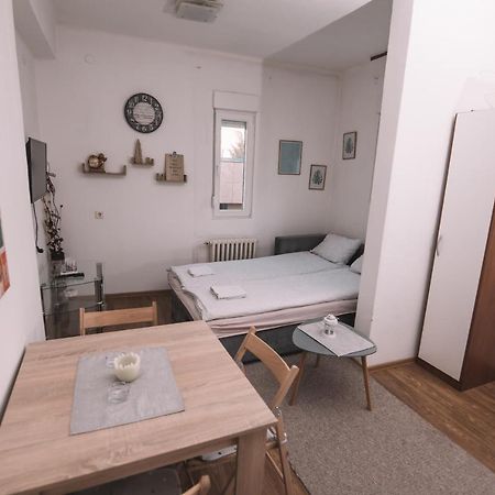 De Lux Apartment & Rooms Emilia Banja Luka Exteriör bild