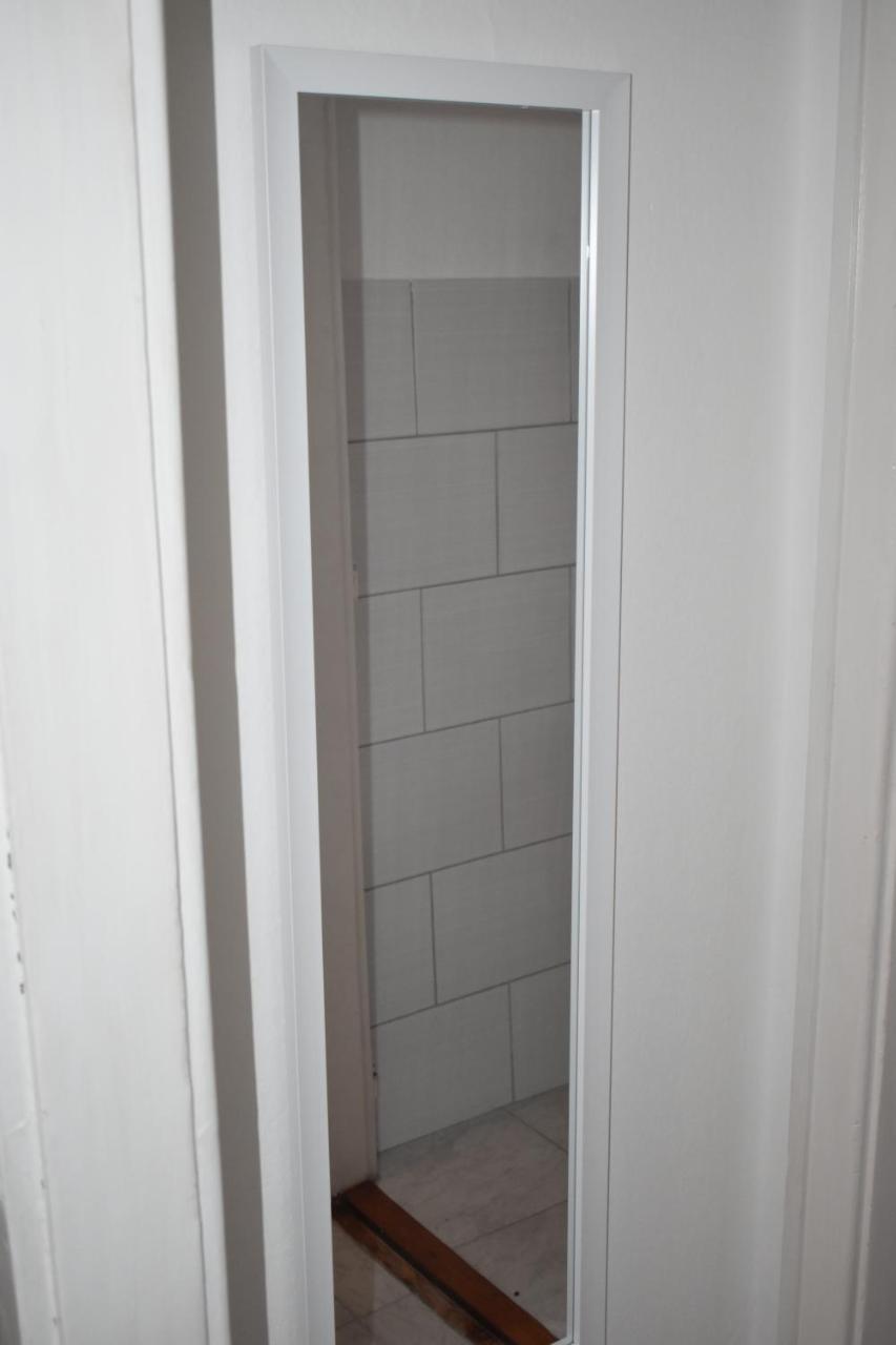 De Lux Apartment & Rooms Emilia Banja Luka Exteriör bild