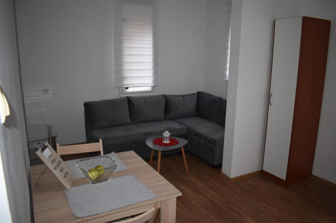 De Lux Apartment & Rooms Emilia Banja Luka Exteriör bild