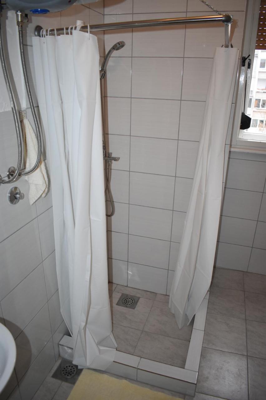 De Lux Apartment & Rooms Emilia Banja Luka Exteriör bild