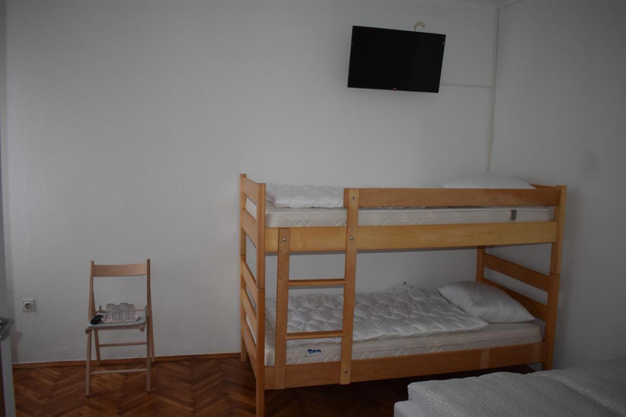 De Lux Apartment & Rooms Emilia Banja Luka Exteriör bild