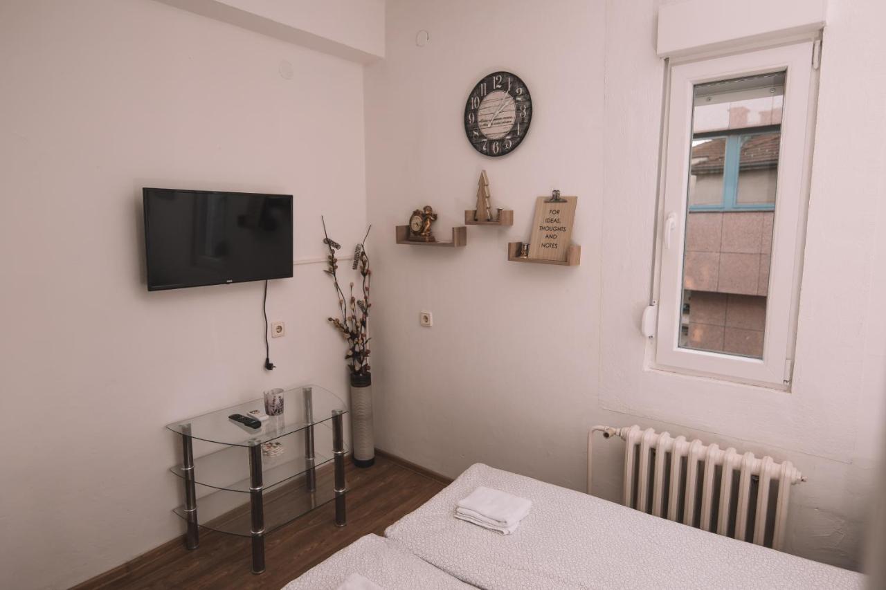 De Lux Apartment & Rooms Emilia Banja Luka Exteriör bild