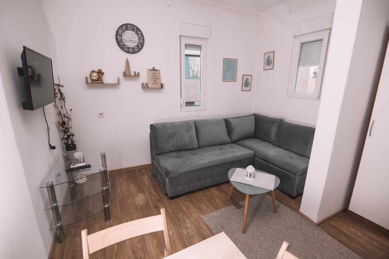 De Lux Apartment & Rooms Emilia Banja Luka Exteriör bild