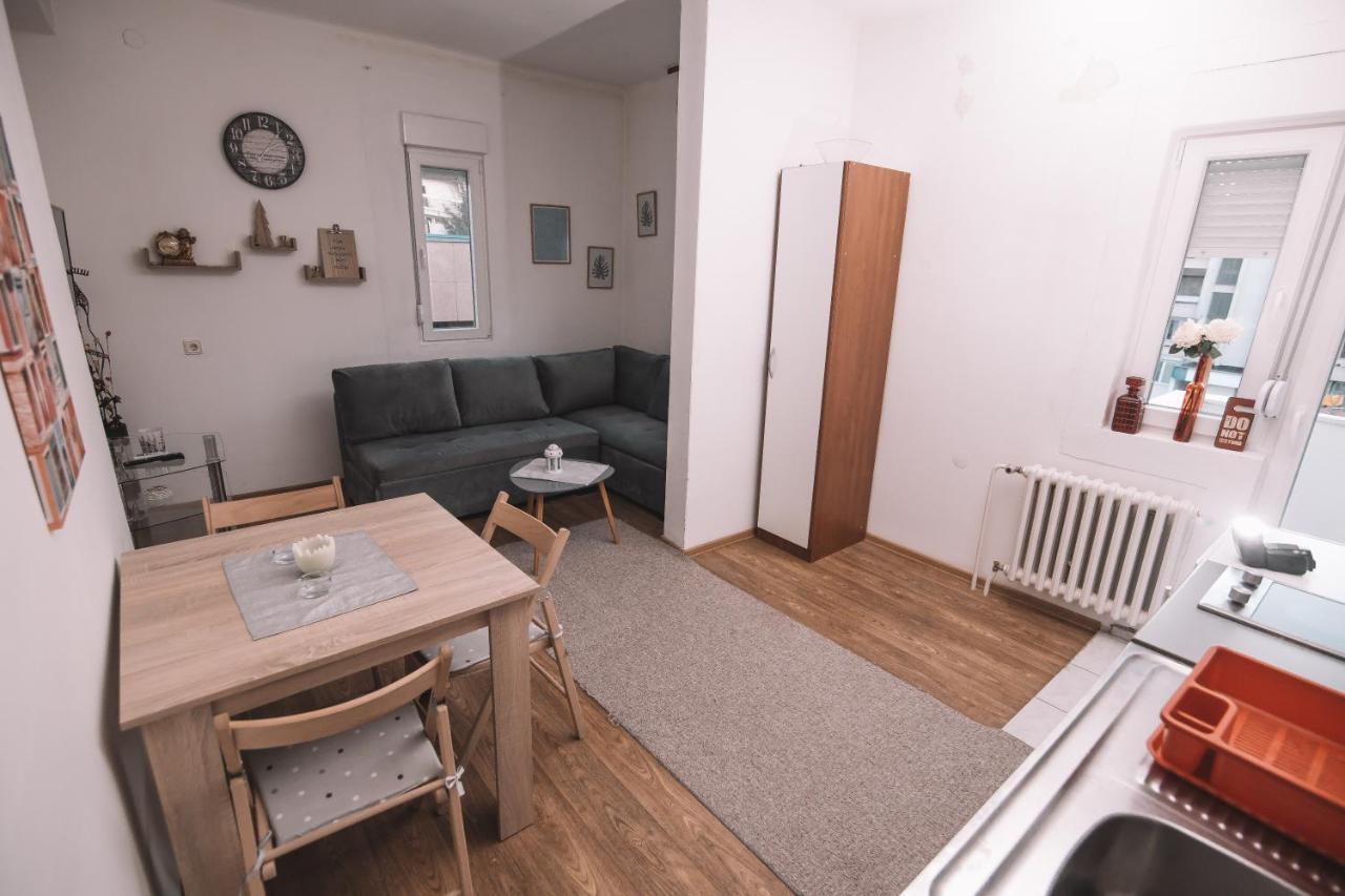 De Lux Apartment & Rooms Emilia Banja Luka Exteriör bild